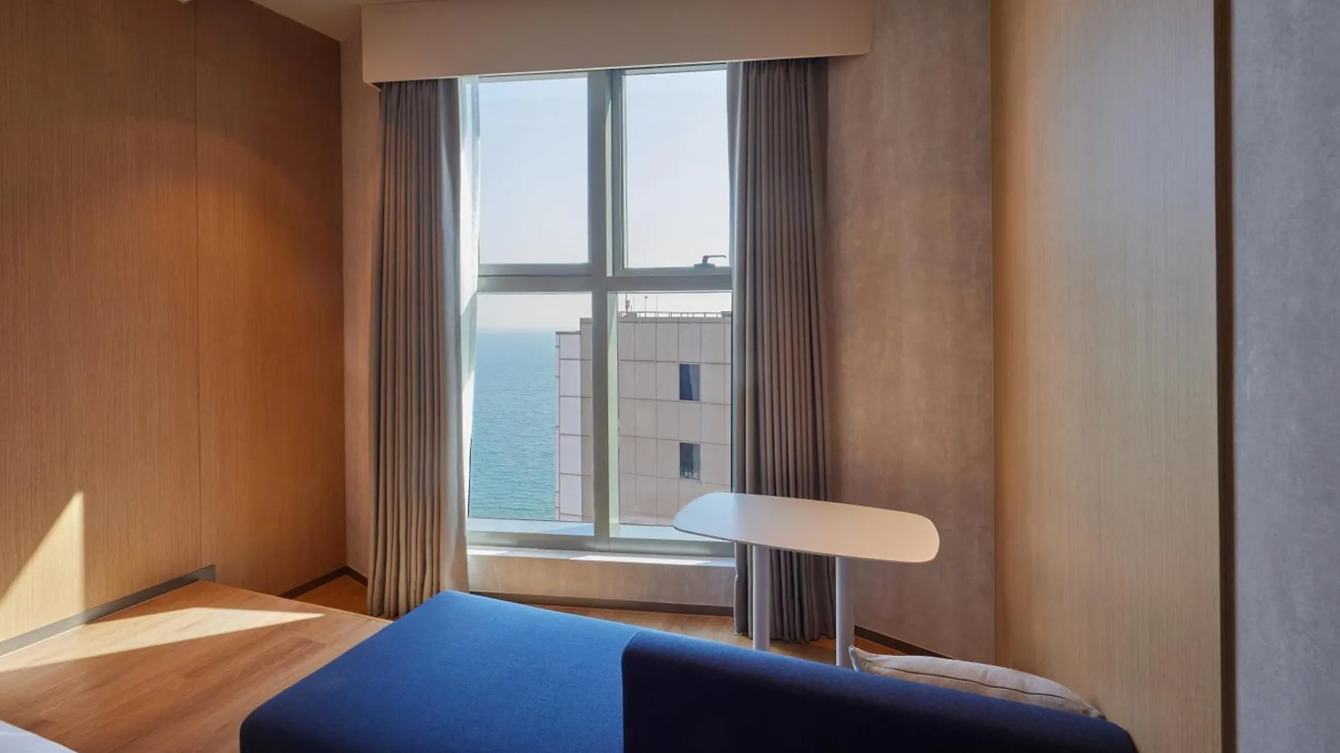 Hotel L7 Haeundae By Lotte Busan 4*,  Südkorea